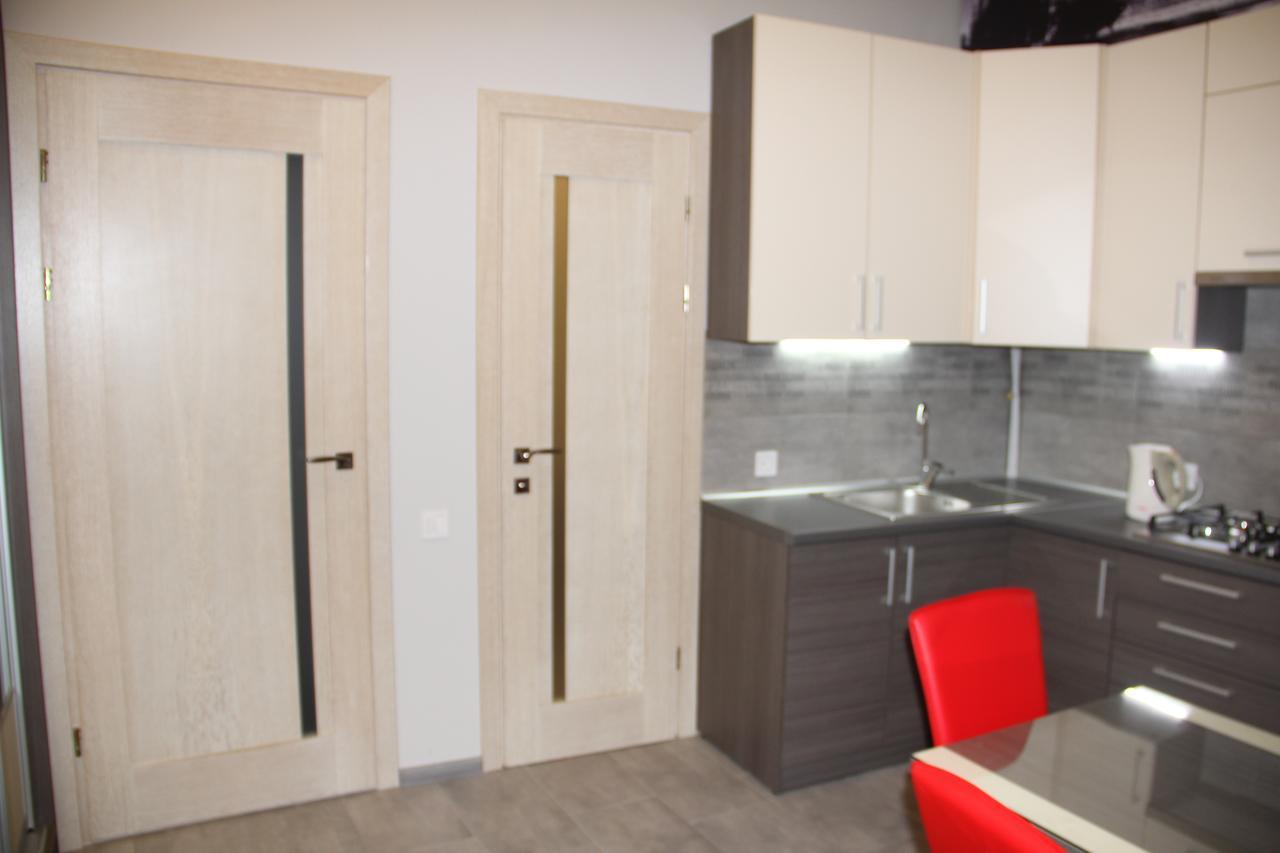 Apartment On Khorvatska Street Lviv Exterior foto