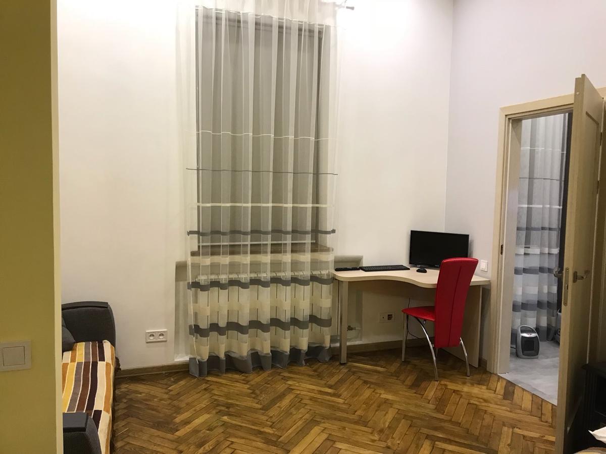 Apartment On Khorvatska Street Lviv Exterior foto